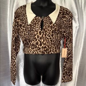 Lovefool Women’s 3X Keyhole Long Sleeve Wrap With Tie Leopard Print Cropped Top